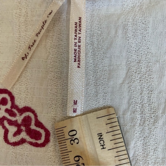 Free People Floral Tank Top Medium White Base Green And Coral Printed Floral - Picture 3 of 6